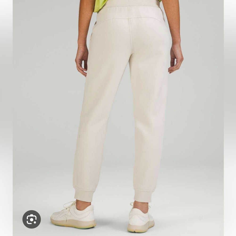Lululemon joggers